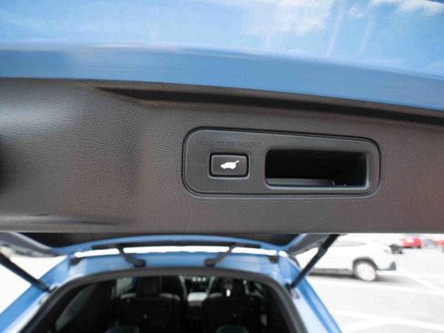 Used 2024 Honda Pilot TrailSport image 29