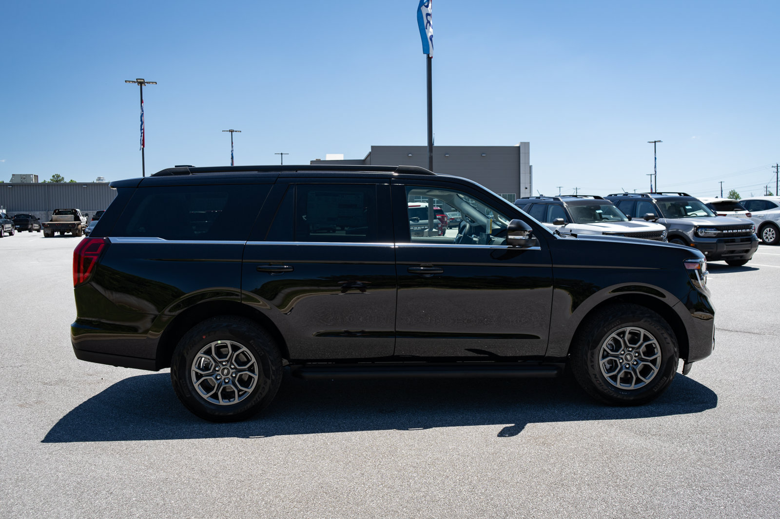 New 2026 Ford Expedition Active AWD/4WD image 11