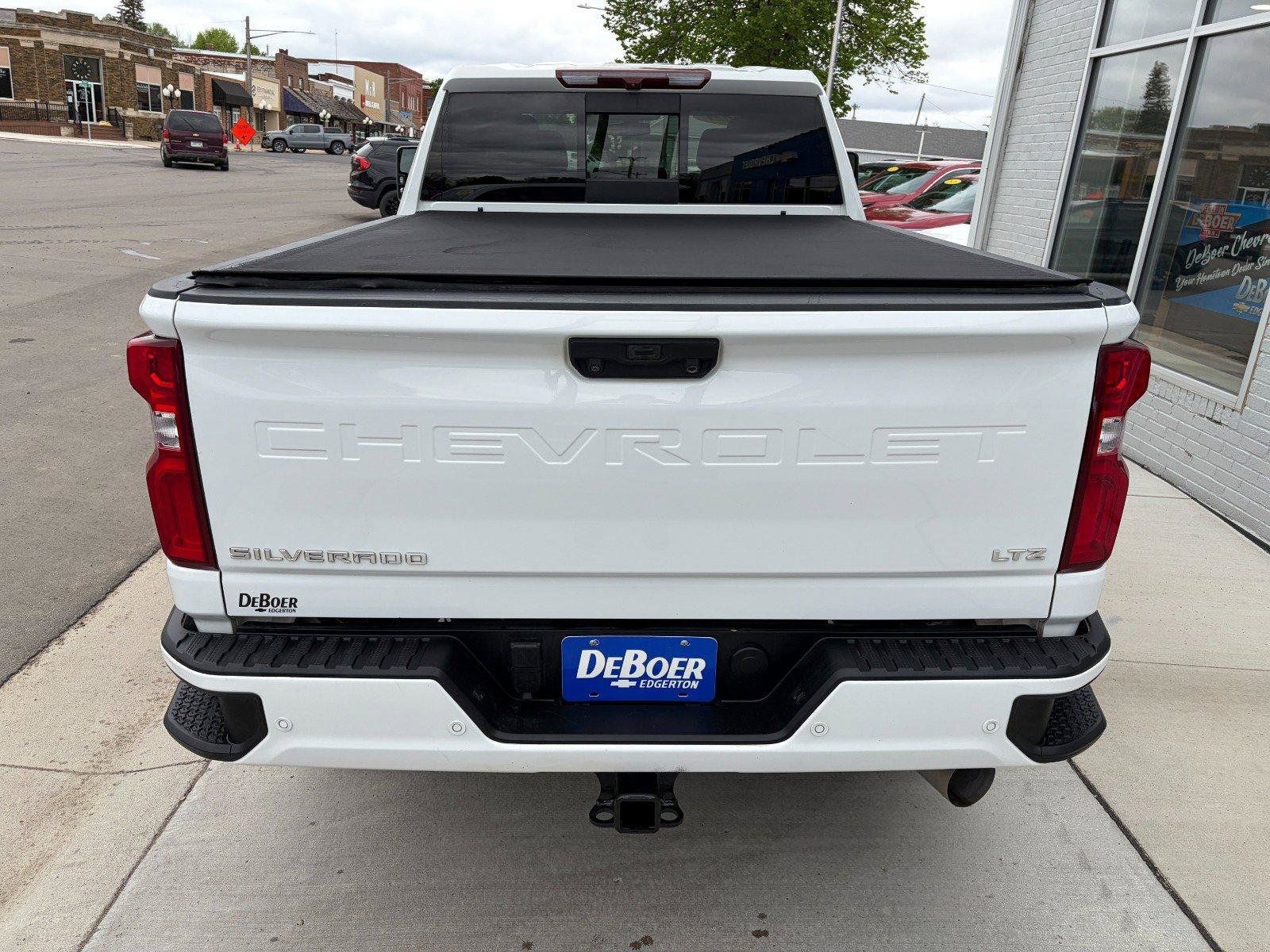 Used 2021 Chevrolet Silverado 2500 LTZ w/ Z71 Chrome Sport Edition AWD/4WD image 4