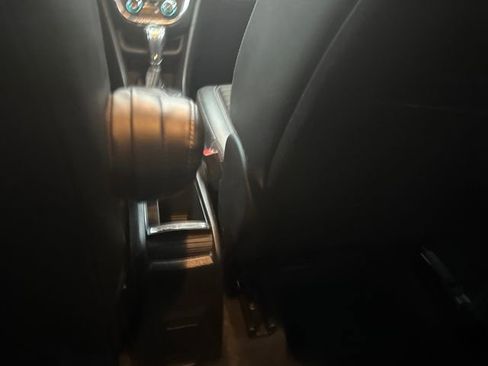 Used 2015 Buick Encore Base image 21