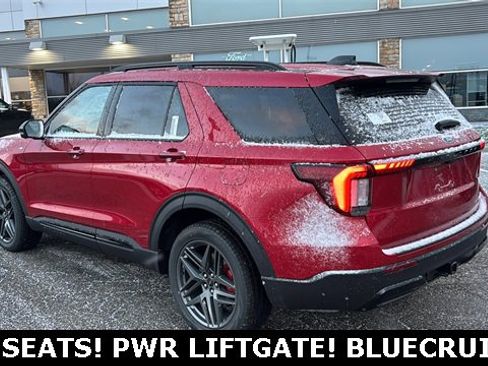 New 2026 Ford Explorer ST-Line w/ ST-Line Street Pack image 4