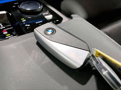 Used 2025 BMW X3 xDrive30i w/ Premium Package image 14