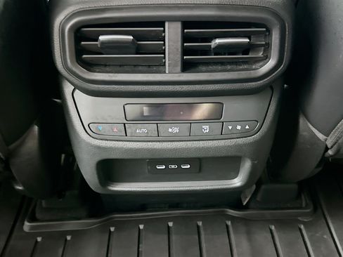Used 2025 Honda Pilot EX-L image 27