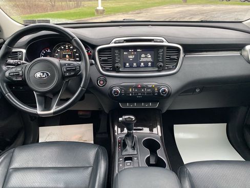 Certified 2018 Kia Sorento EX w/ EX Advanced Touring Package image 23