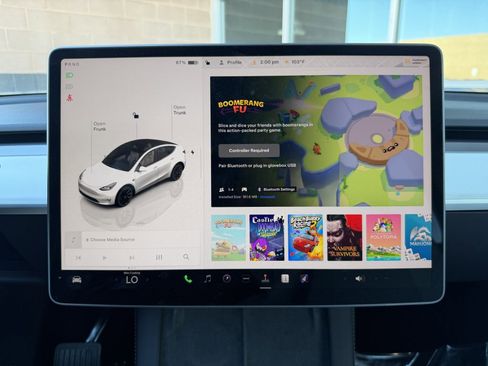 Used 2024 Tesla Model Y 2WD image 26