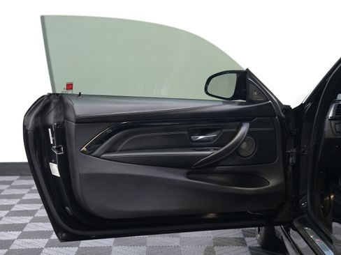 Used 2019 BMW M4 Coupe w/ Competition Package image 21