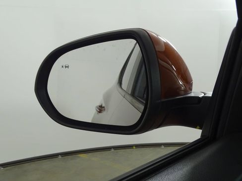 Used 2020 Buick Encore GX Select image 31