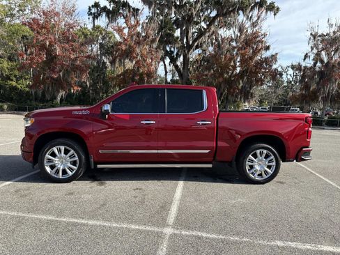 Used 2022 Chevrolet Silverado 1500 High Country w/ High Country Premium Package image 6