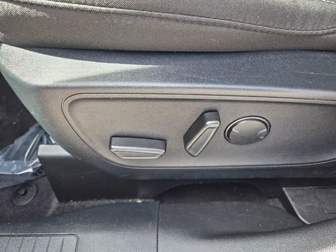Used 2024 Ford Escape Active AWD/4WD image 4