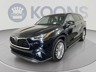 Used 2023 Toyota Highlander Platinum