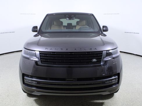 New 2026 Land Rover Range Rover SE image 2