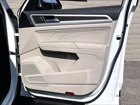 Certified 2023 Volkswagen Atlas SE image 23