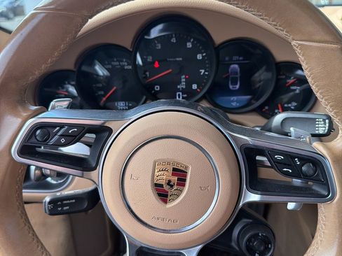Used 2017 Porsche 911 Carrera image 2