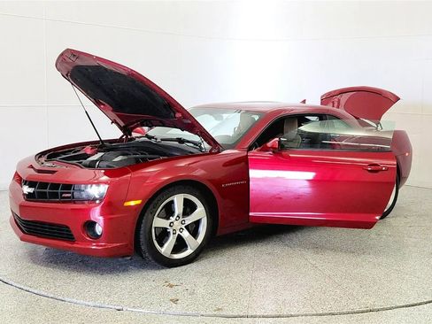 Used 2013 Chevrolet Camaro SS w/ RS Package RWD image 10