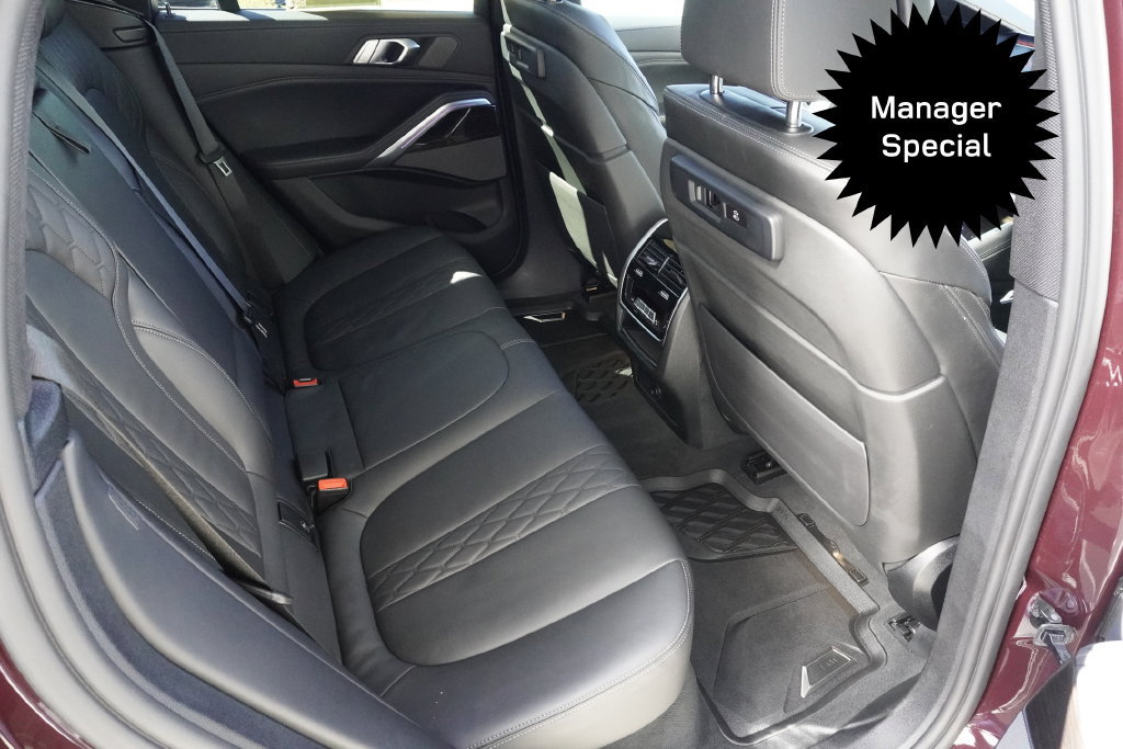 Used 2021 BMW X6 M50i AWD/4WD image 26