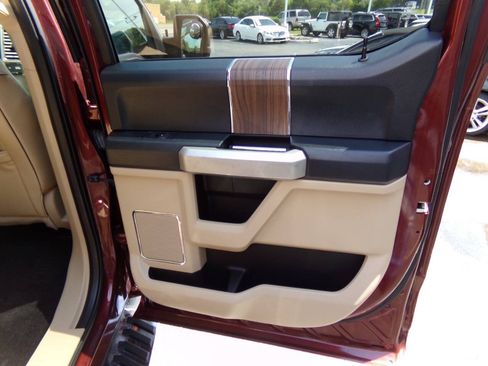 Used 2016 Ford F150 Lariat AWD/4WD image 38