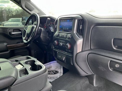 Used 2019 Chevrolet Silverado 1500 LT w/ Texas Edition image 15