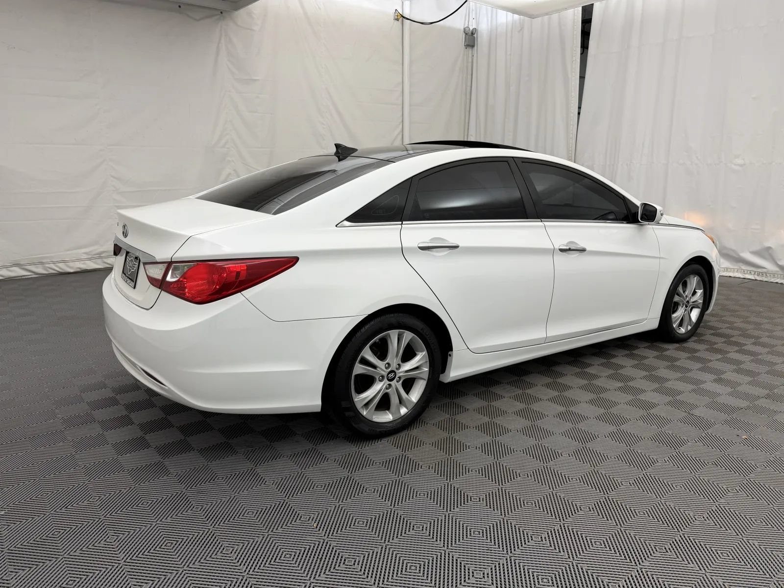 Used 2013 Hyundai Sonata Limited w/ Premium Pkg FWD image 5