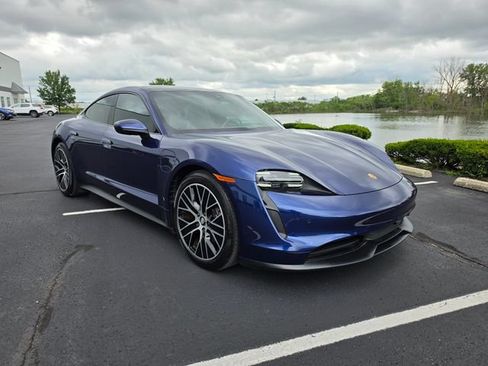 Used 2021 Porsche Taycan RWD image 18