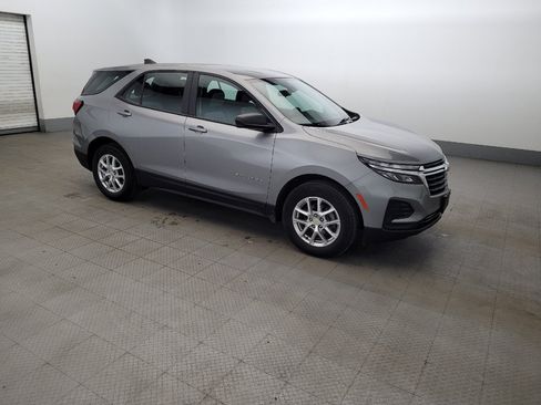Used 2024 Chevrolet Equinox LS FWD image 11