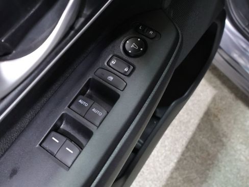 Used 2019 Honda CR-V EX image 14