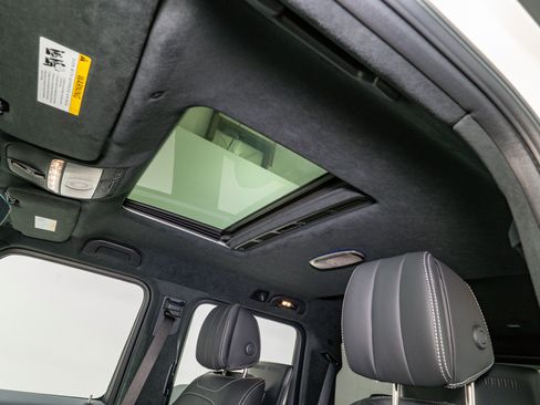 Used 2025 Mercedes-Benz G 63 AMG 4MATIC image 18