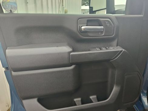 Used 2025 Chevrolet Silverado 2500 Custom w/ Custom Convenience Package AWD/4WD image 16