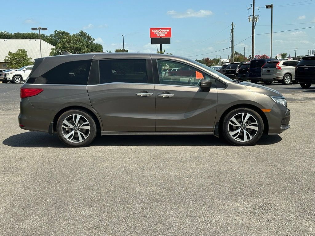 Used 2021 Honda Odyssey Touring image 4