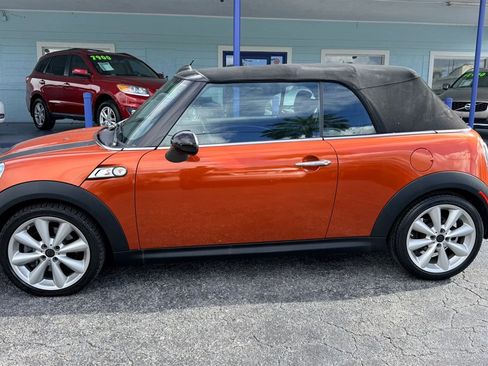 Used 2015 MINI Cooper S w/ Sport Package image 2