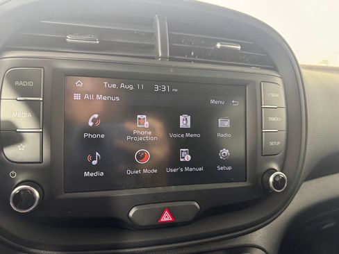 Used 2025 Kia Soul LX FWD image 16