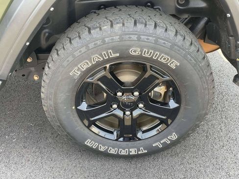 Used 2022 Jeep Wrangler Sport AWD/4WD image 9