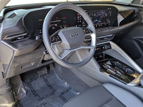 New 2025 Audi Q5 Premium Plus image 6