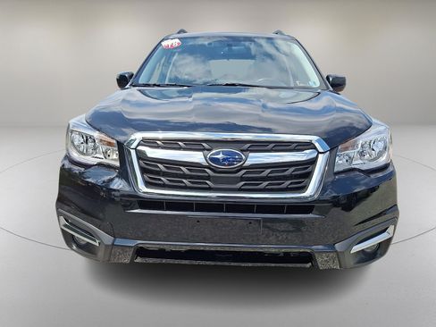Used 2018 Subaru Forester 2.5i Premium AWD/4WD image 3