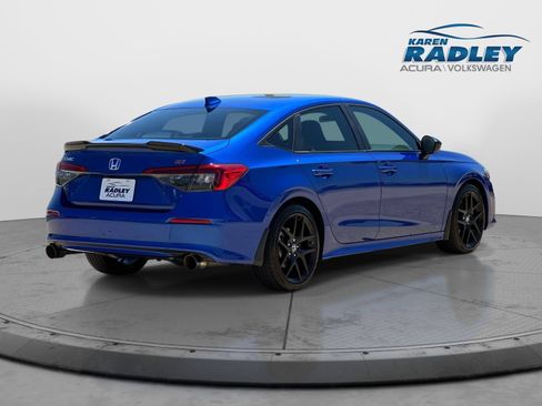 Used 2024 Honda Civic Si image 2