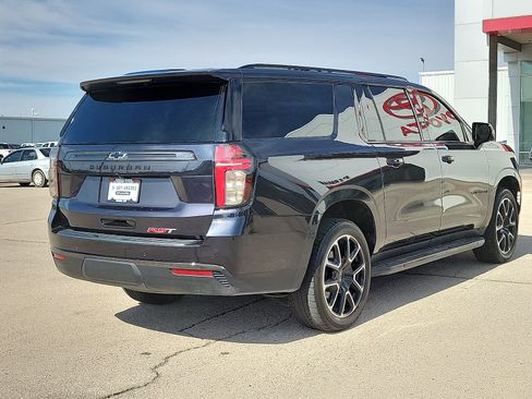Used 2022 Chevrolet Suburban RST w/ Luxury Package RWD image 4