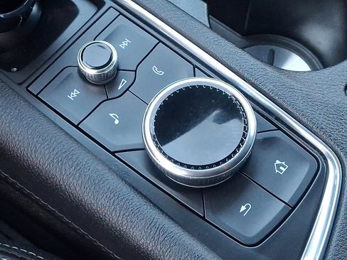 Certified 2023 Cadillac XT5 Luxury image 33