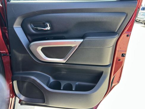 Used 2016 Nissan Titan PRO-4X image 23