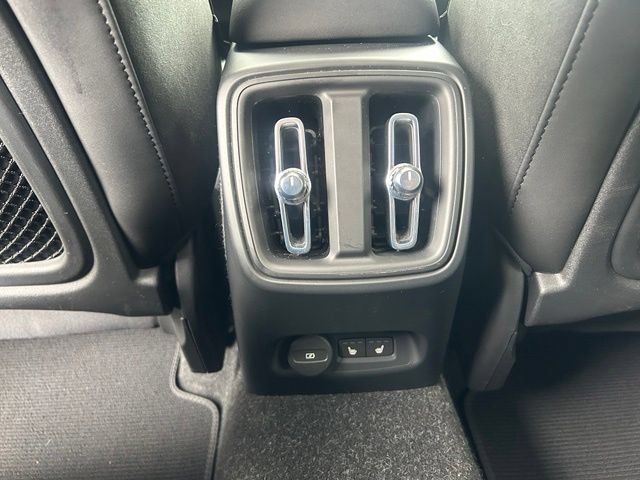 Used 2023 Volvo C40 P8 Recharge Ultimate AWD/4WD image 13
