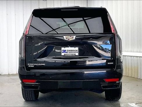 Used 2023 Cadillac Escalade Sport Platinum AWD/4WD image 4