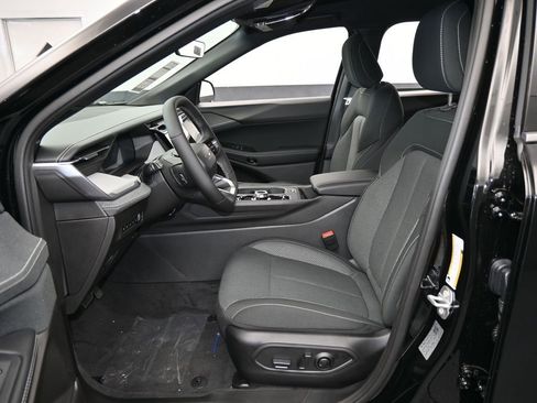 New 2026 Jeep Cherokee Laredo image 11