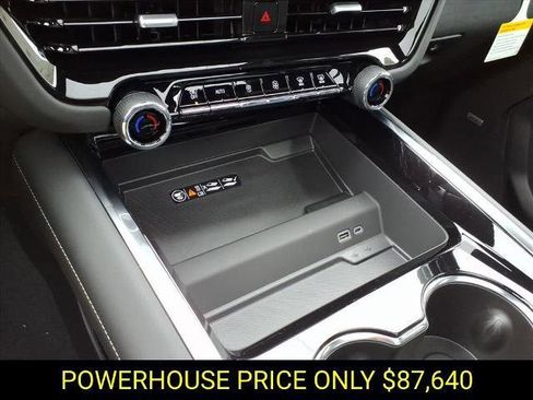 New 2026 Chevrolet Suburban Premier image 15