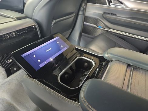 Used 2022 Jeep Grand Wagoneer Series III image 38