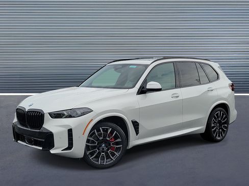 New 2026 BMW X5 xDrive40i w/ M Sport Package AWD/4WD image 1