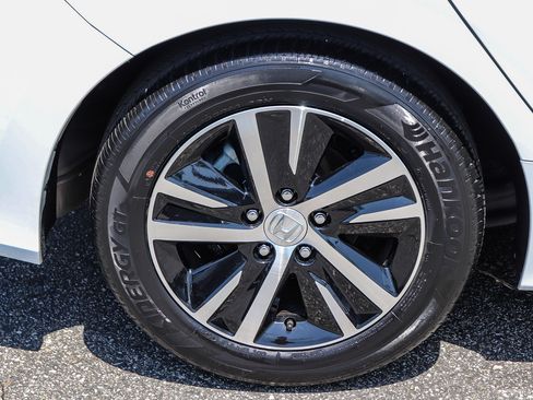 Certified 2024 Honda Civic LX image 8