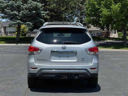 Used 2013 Nissan Pathfinder SL w/ SL Premium Pkg image 4