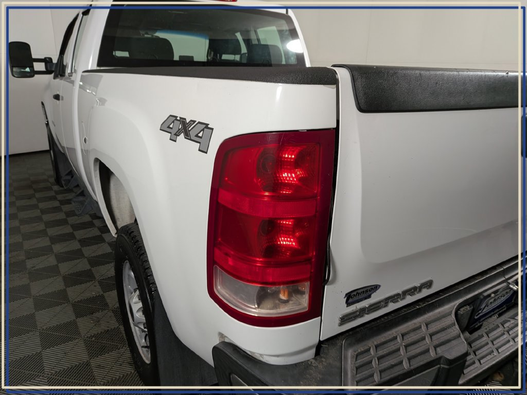 Used 2011 GMC Sierra 2500 W/T w/ Snow Plow Prep Package AWD/4WD image 10