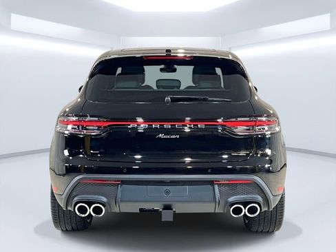 New 2026 Porsche Macan image 8