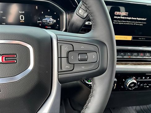 New 2026 GMC Sierra 1500 SLE w/ Preferred Package AWD/4WD image 21