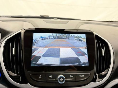 Used 2017 Chevrolet Volt LT w/ Comfort Package FWD image 32