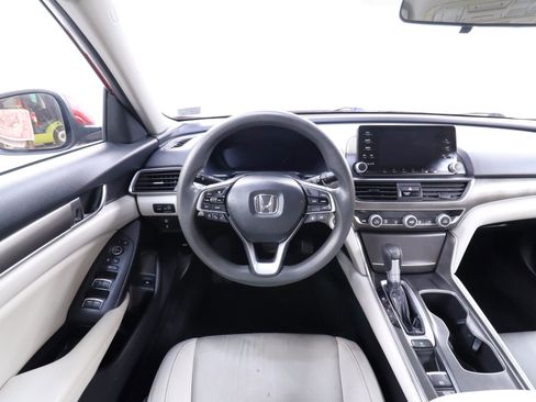 Used 2018 Honda Accord LX image 10
